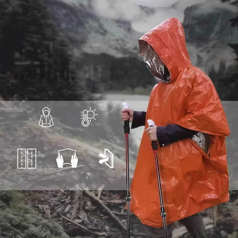Poncho impermeabile e termico  - Camping Rain Poncho recensione e prezzo